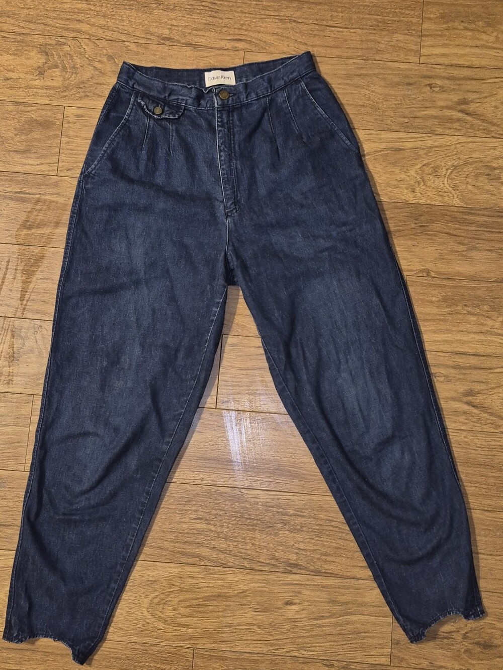 Vintage 80s/90s Calvin Klein High-Rise Pleated Jeans - Size 10 (Fits Smaller)